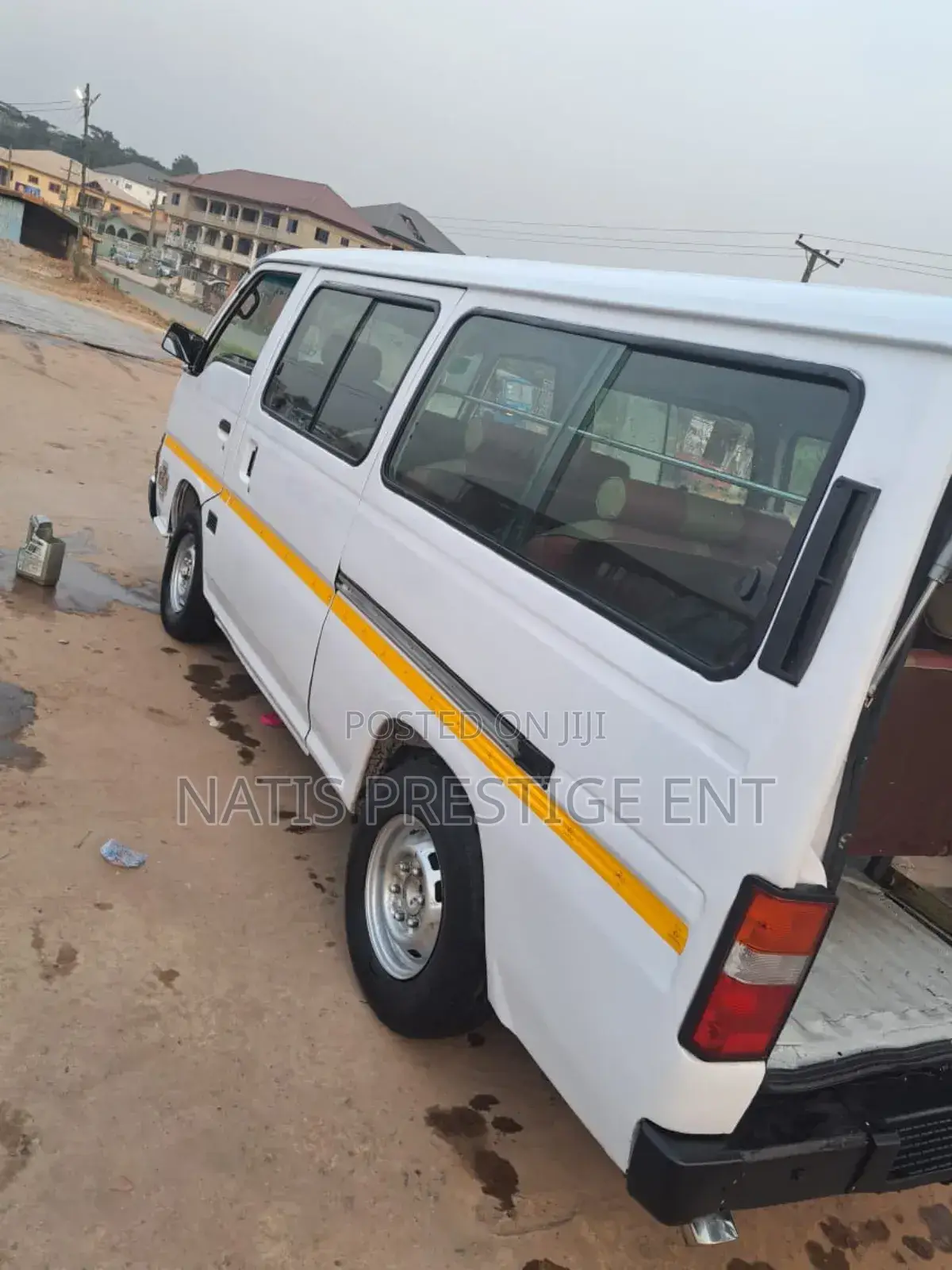 Nissan Caravan (Urvan) 2002 White