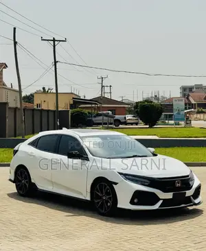 Honda Civic LX 4dr Hatchback (1.5L 4cyl) 2017 White