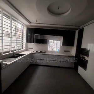 5bdrm House in Kg.Franco Properties, East Legon for sale