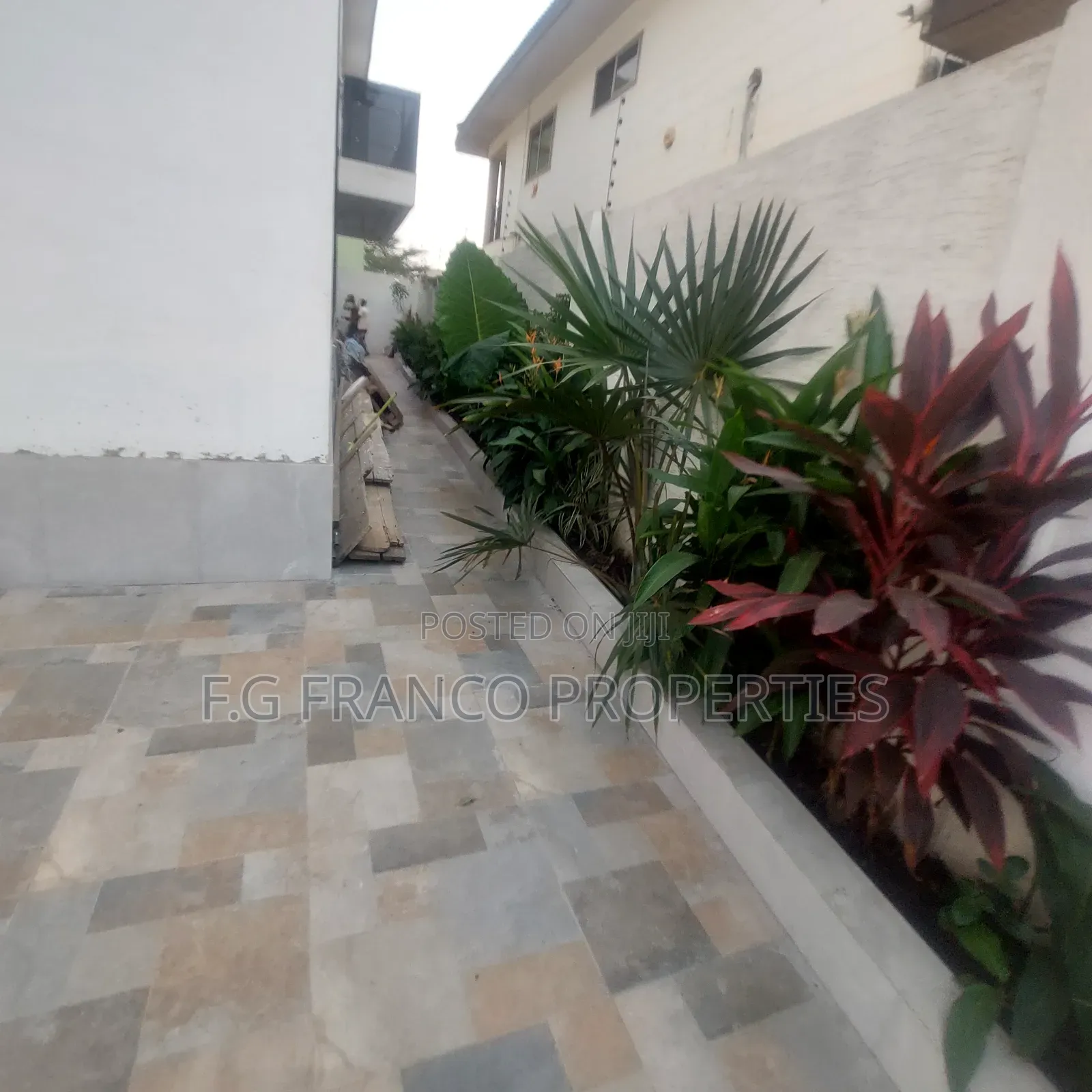 5bdrm House in Kg.Franco Properties, East Legon for sale