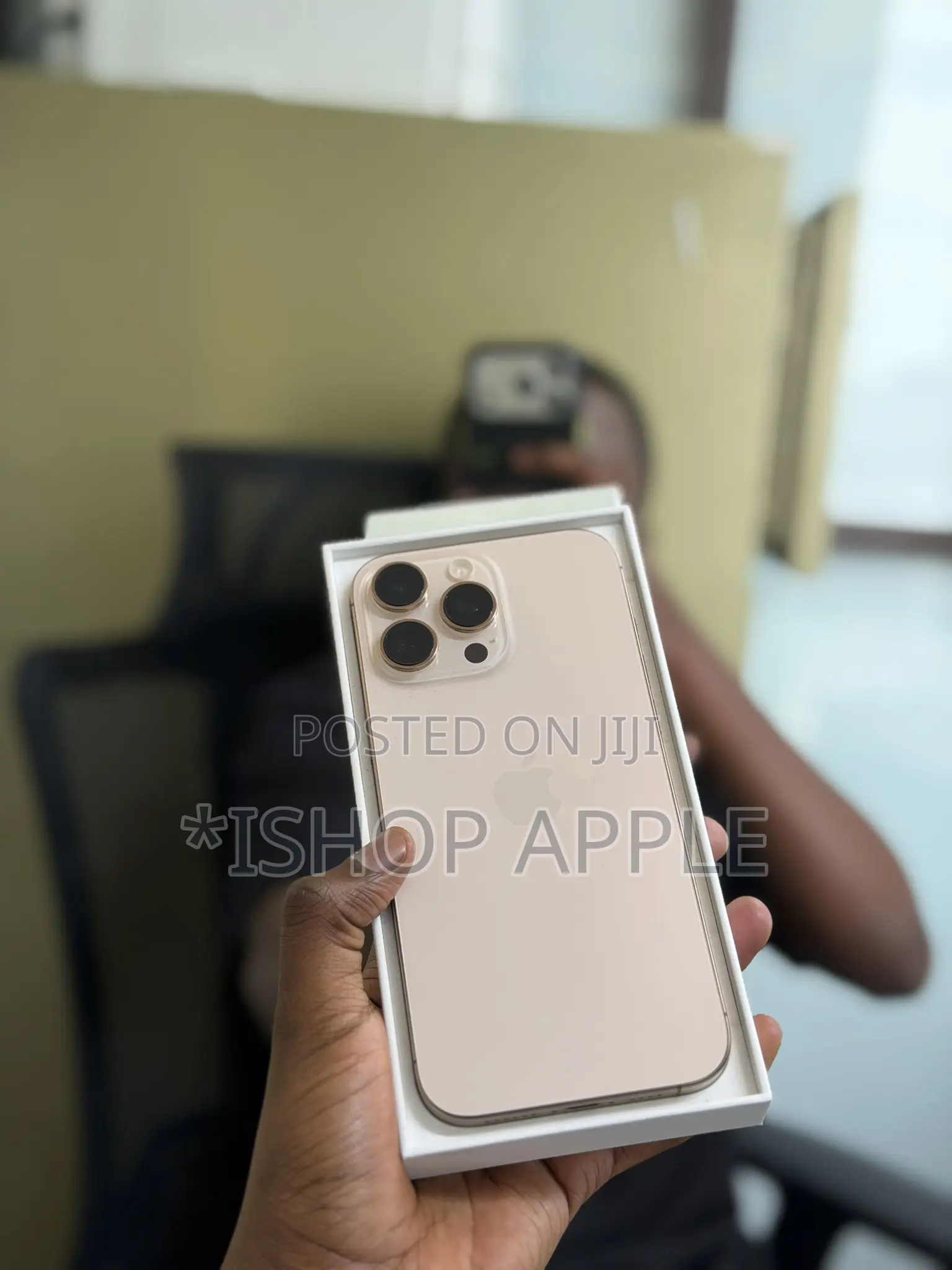 Apple iPhone 16 Pro Max 256 GB Gold