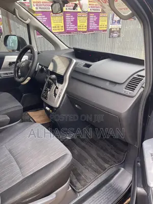Toyota Voxy 2013 Black
