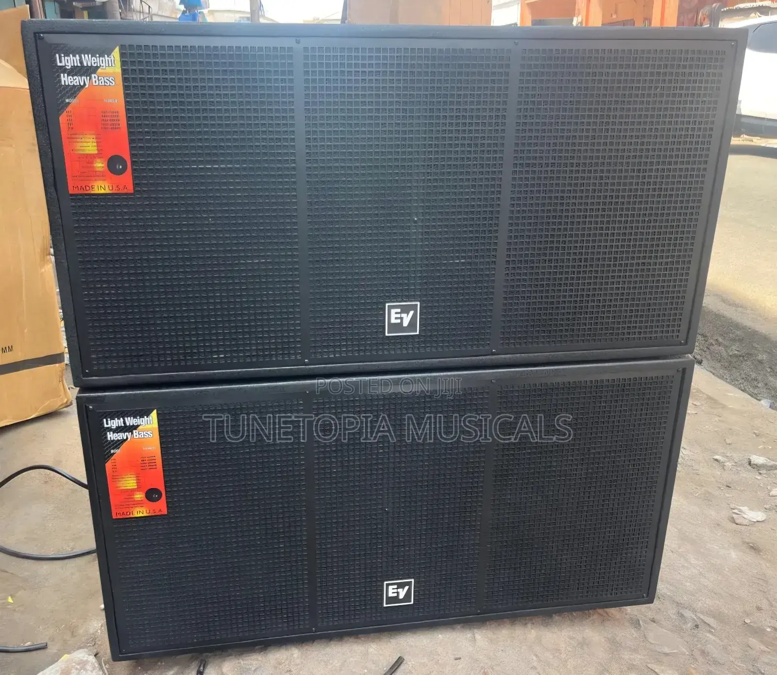 Ev (Electro-Voice) Double Bass Speaker (Subwoofer).