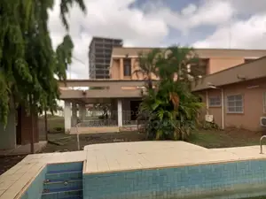 5bdrm House in Roman Ridge, Accra Metropolitan for sale