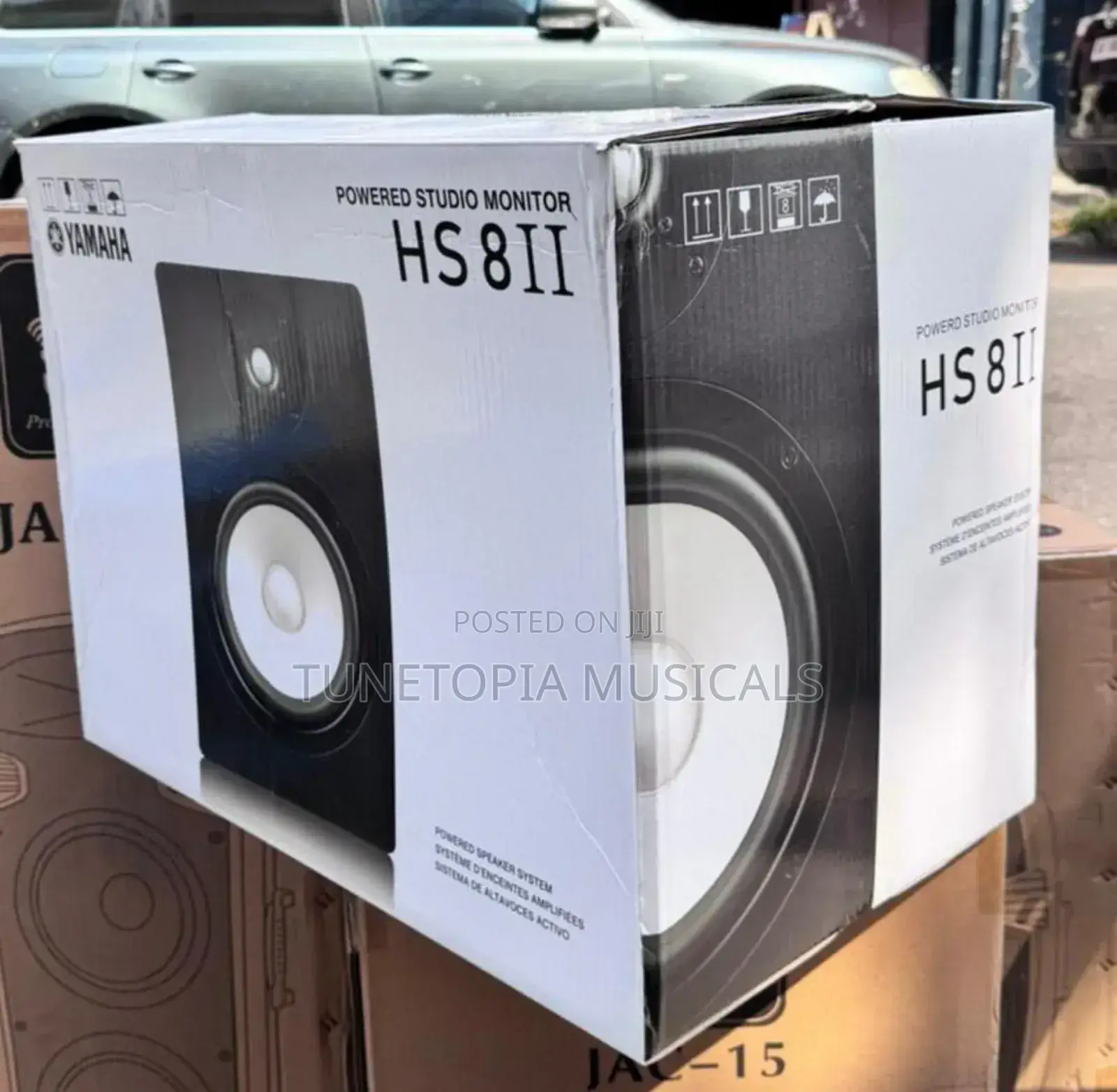 Yamaha Hs8ii 8-inch Powered Studio Monitor.