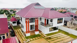 5bdrm House in E A Properties, Lake Side Estate for sale