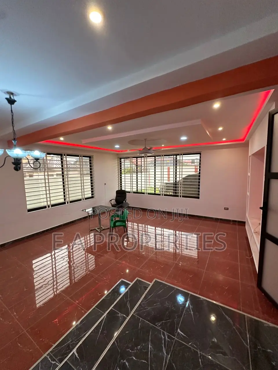 5bdrm House in E A Properties, Lake Side Estate for sale