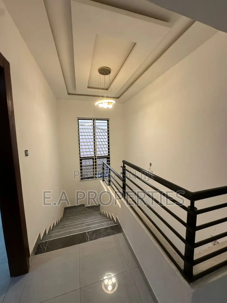 5bdrm House in E A Properties, Lake Side Estate for sale