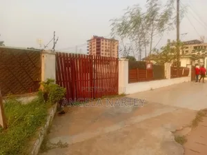 6bdrm House in Dzorwulu for sale