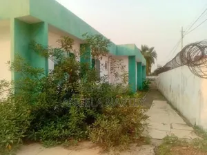 6bdrm House in Dzorwulu for sale