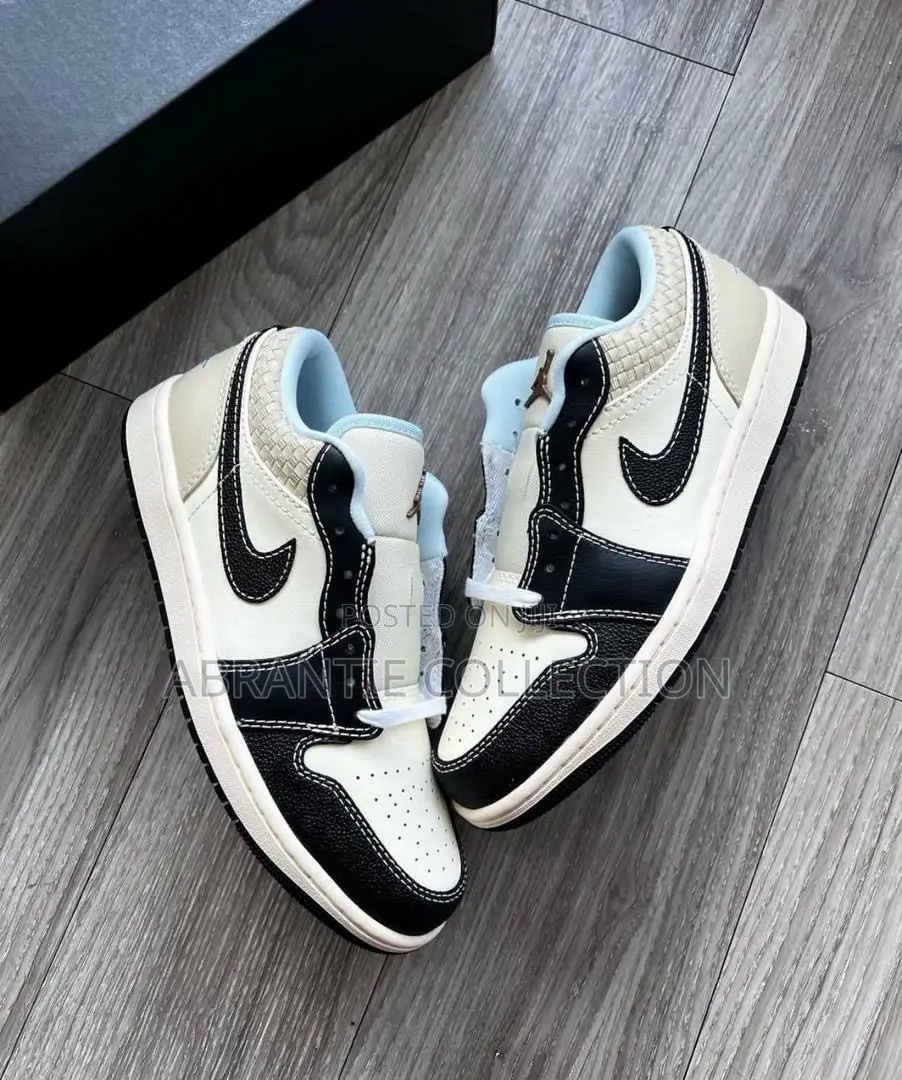 Nike Air Jordan 1 Low Se Milk Glacier