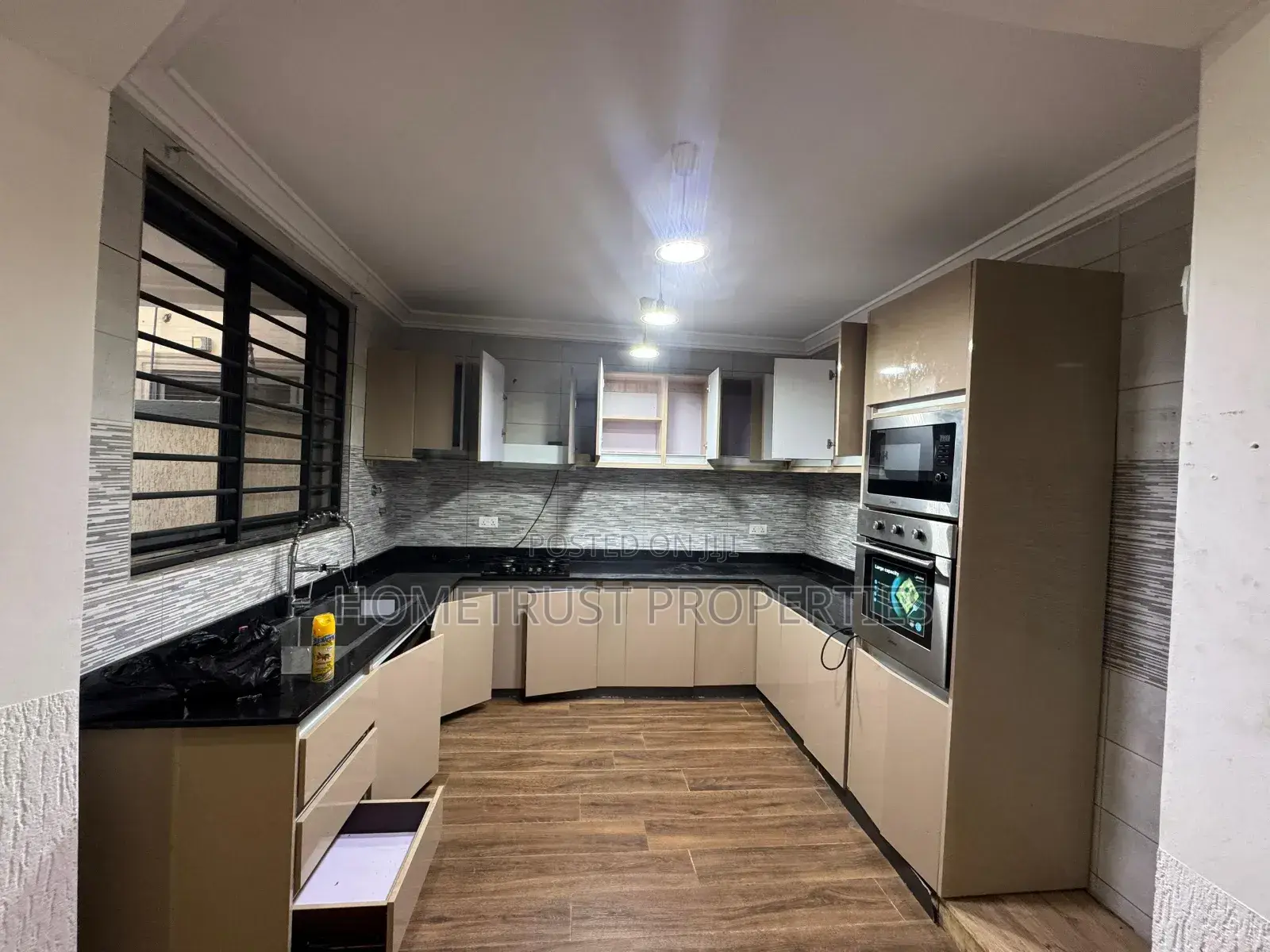 4bdrm Duplex in Hometrust Properties, Kwabenya for rent