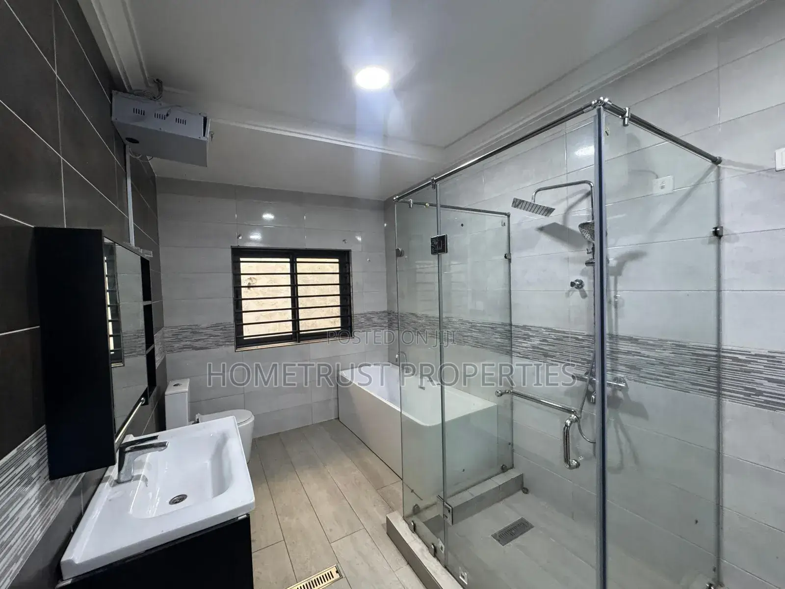 4bdrm Duplex in Hometrust Properties, Kwabenya for rent