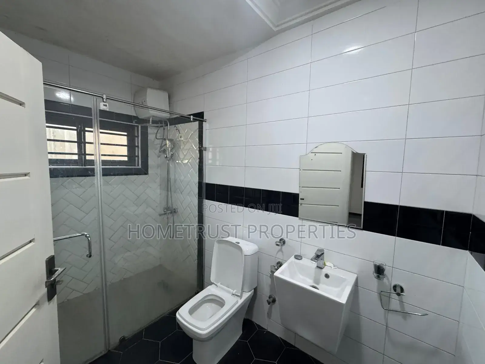 4bdrm Duplex in Hometrust Properties, Kwabenya for rent