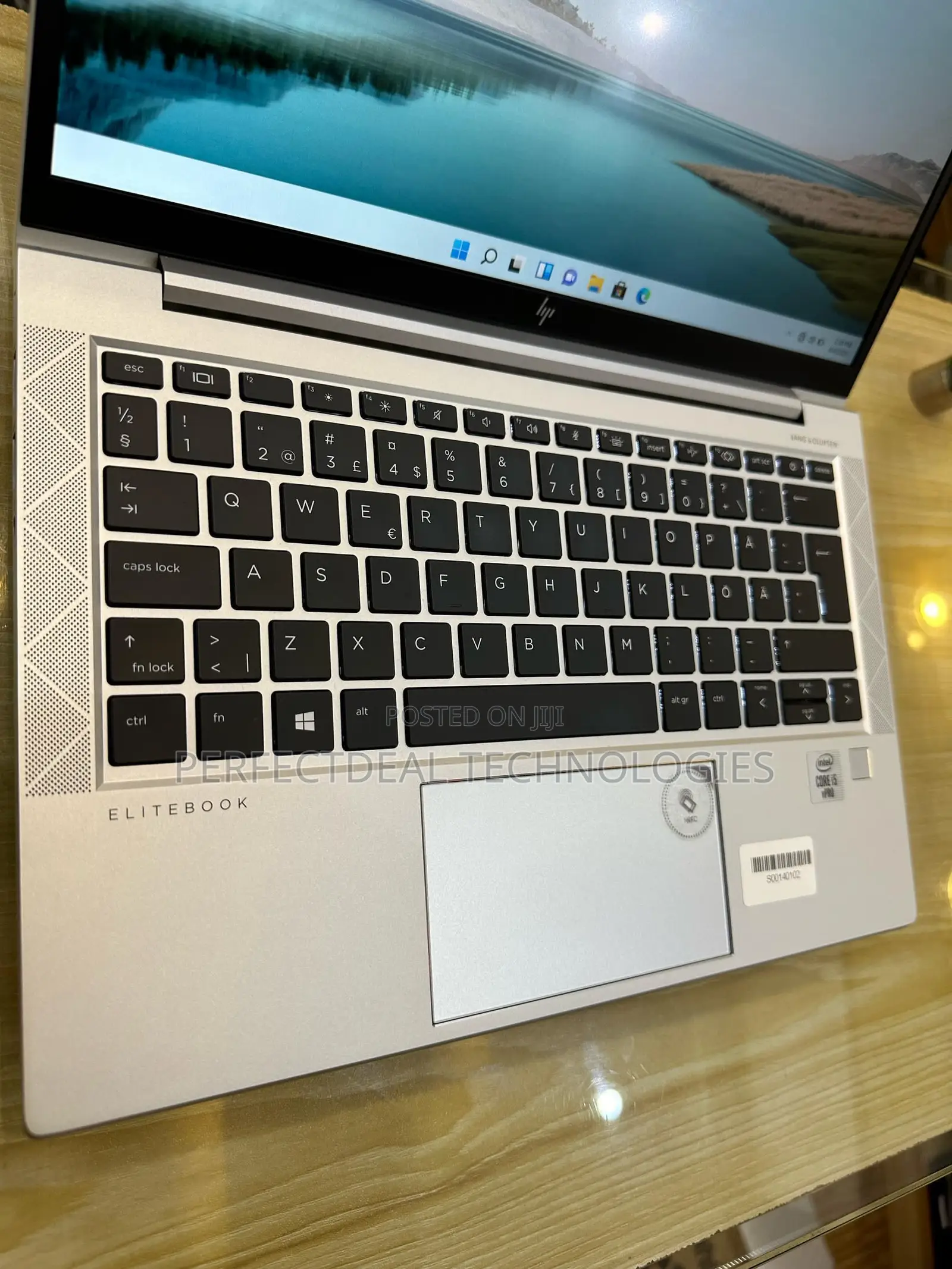 New Laptop HP EliteBook 830 G7 8GB Intel Core i5 SSD 256GB