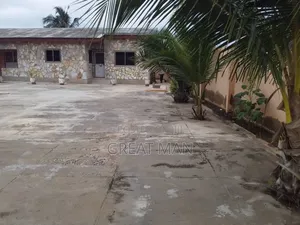 3bdrm House in Old Barrier for rent
