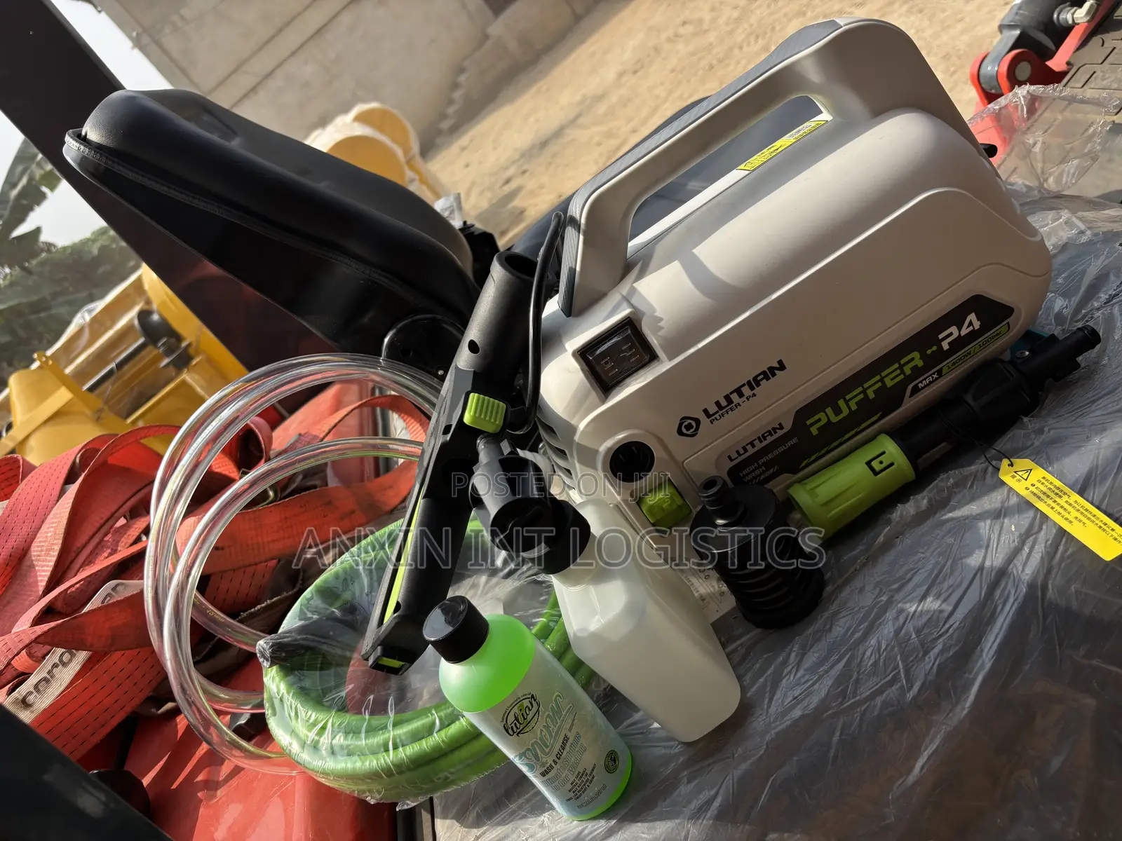 High Pressure Washer:1400 Watts Pressure