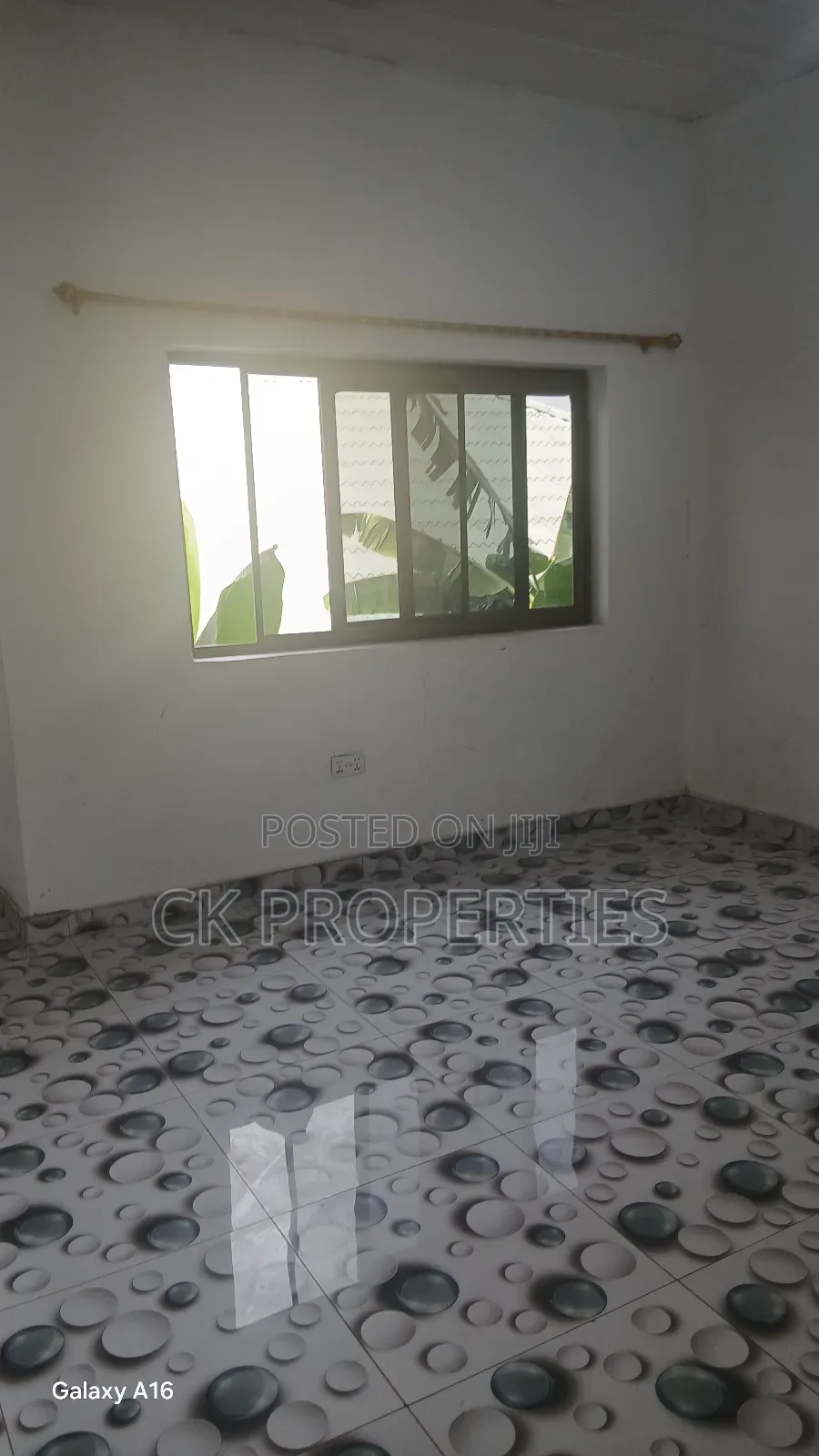 Mini Flat in Franco Estate, Dome for rent