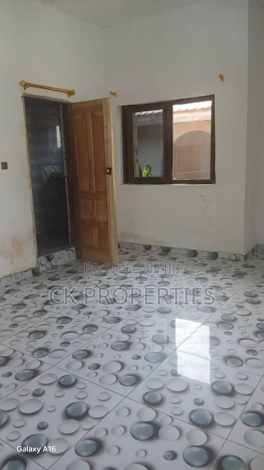 Mini Flat in Franco Estate, Dome for rent