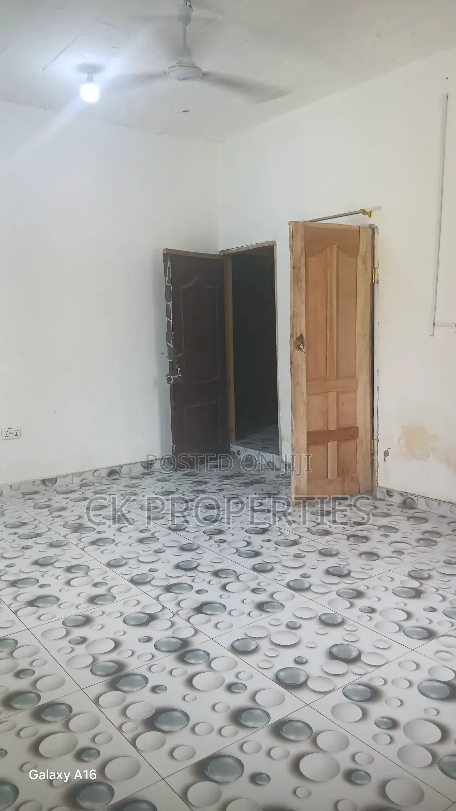 Mini Flat in Franco Estate, Dome for rent