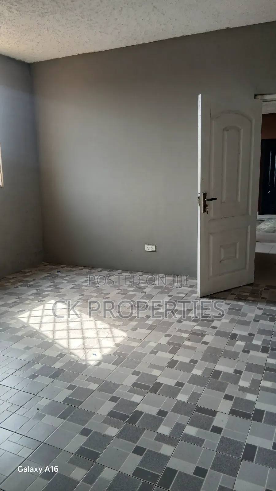 1bdrm Apartment in Franco Estate, Dome for rent
