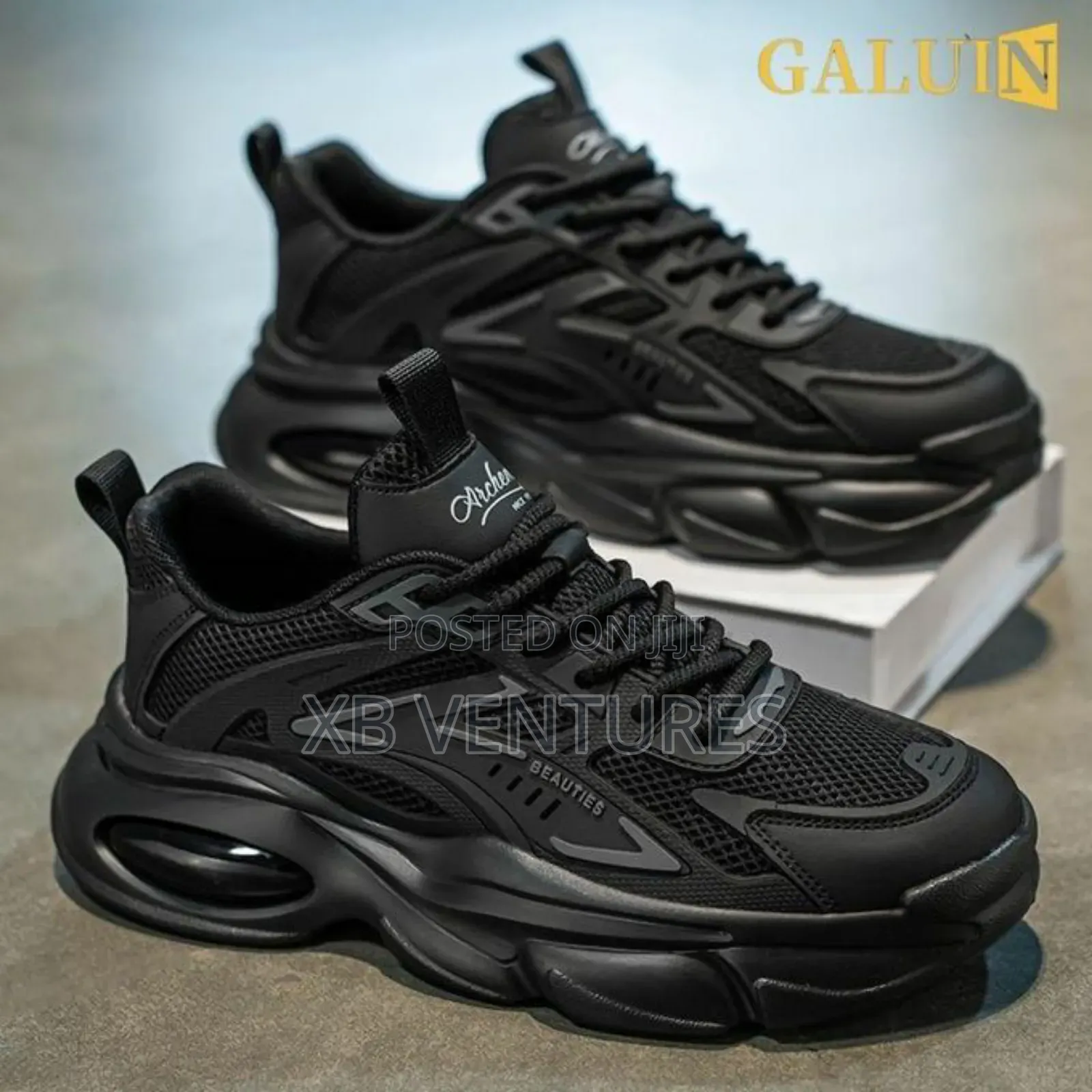 Modern Edge Fresh Design Men's Casual
Sneakers - Black