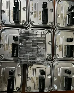 C300 Headlight Double Charger