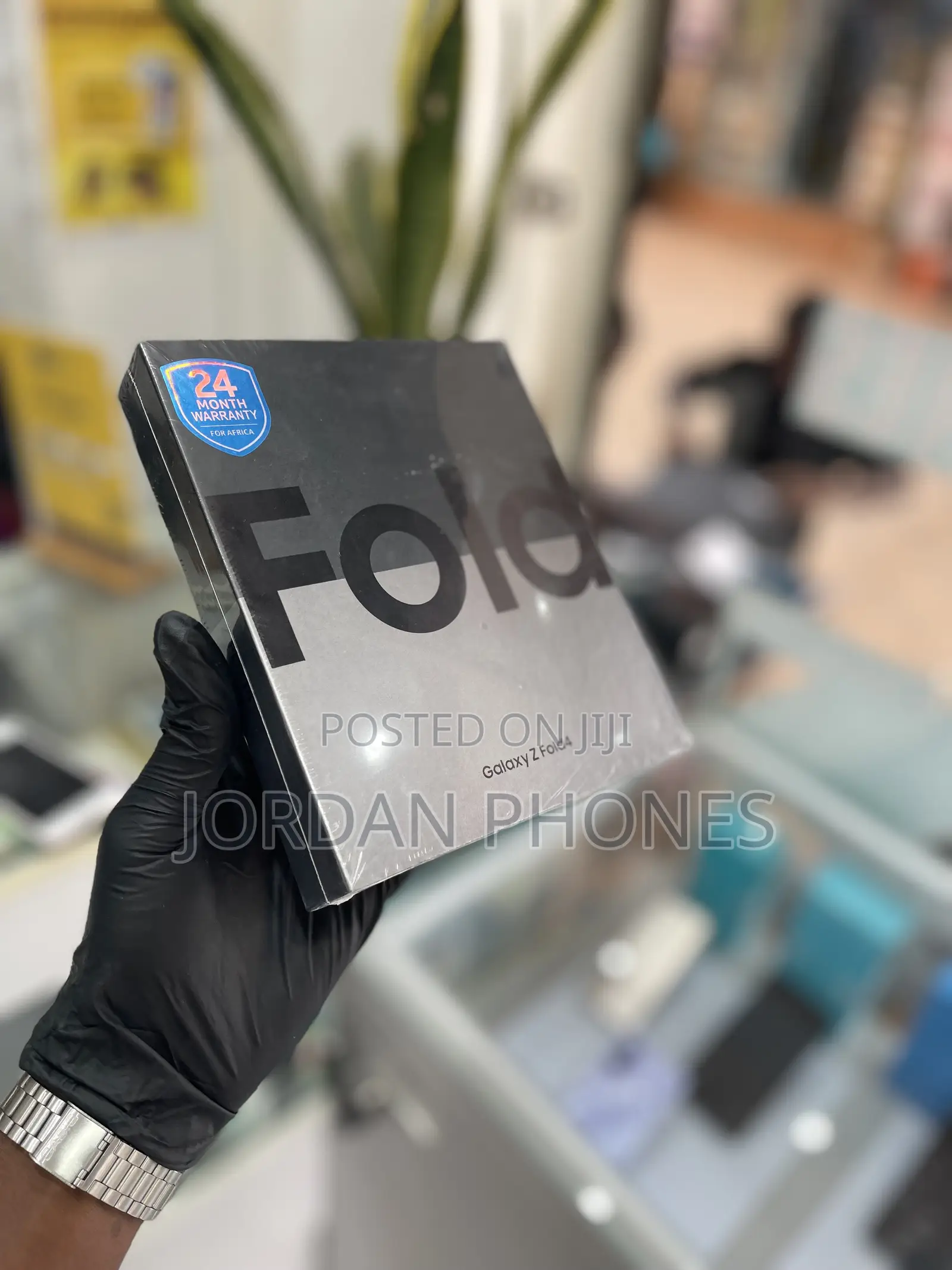 New Samsung Galaxy Z Fold4 256 GB Black
