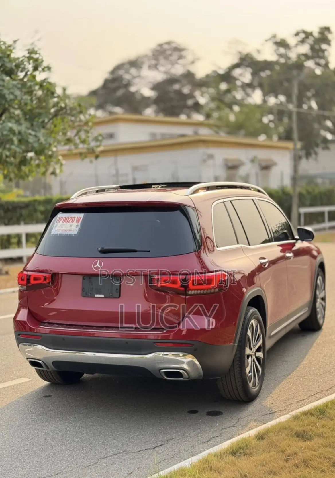Mercedes-Benz GLB-Class GLB 250 4MATIC 2020 Red