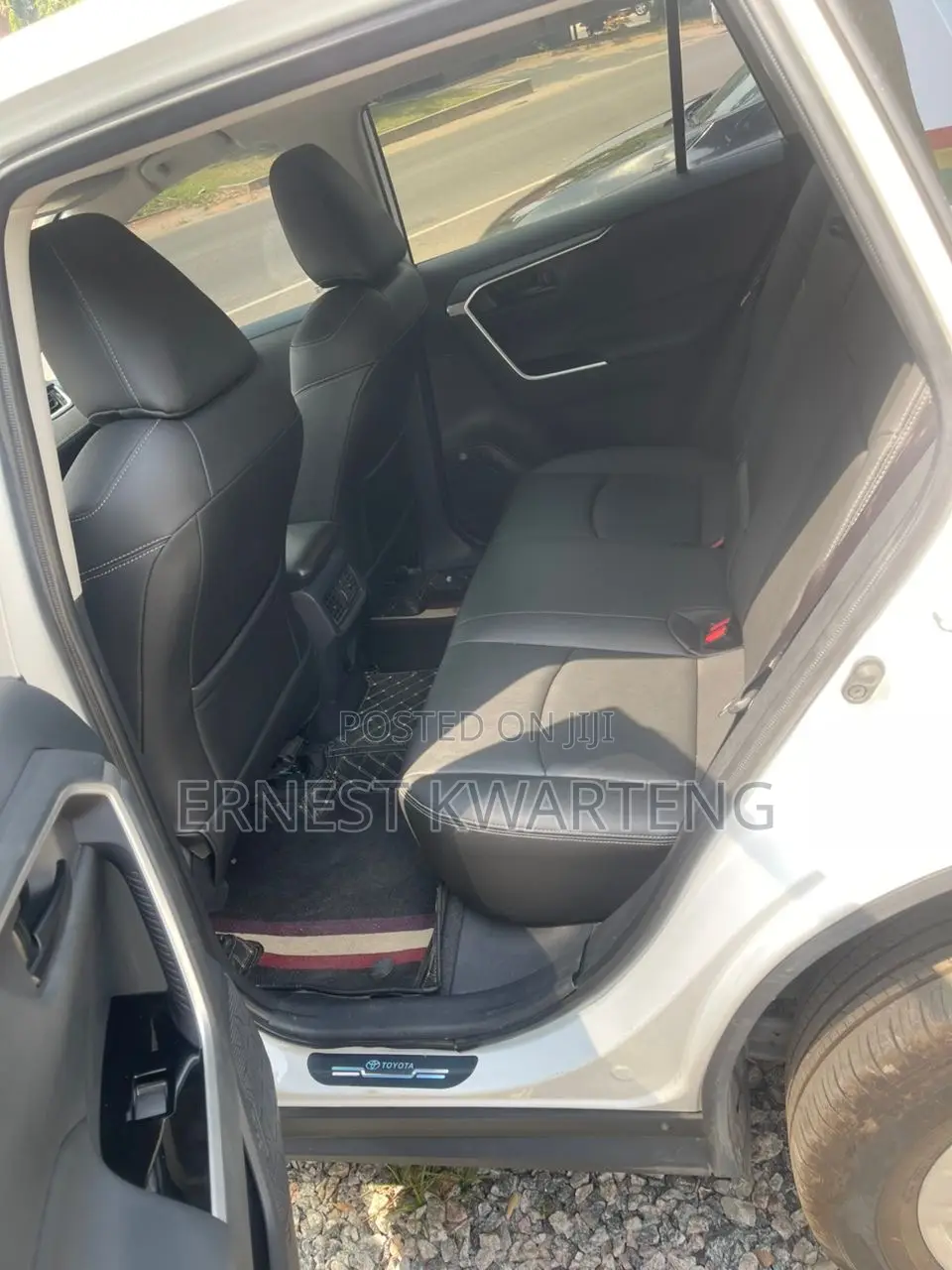 Toyota RAV4 2024 White