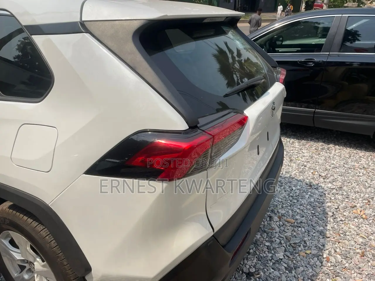 Toyota RAV4 2024 White