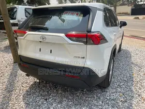 Toyota RAV4 2024 White