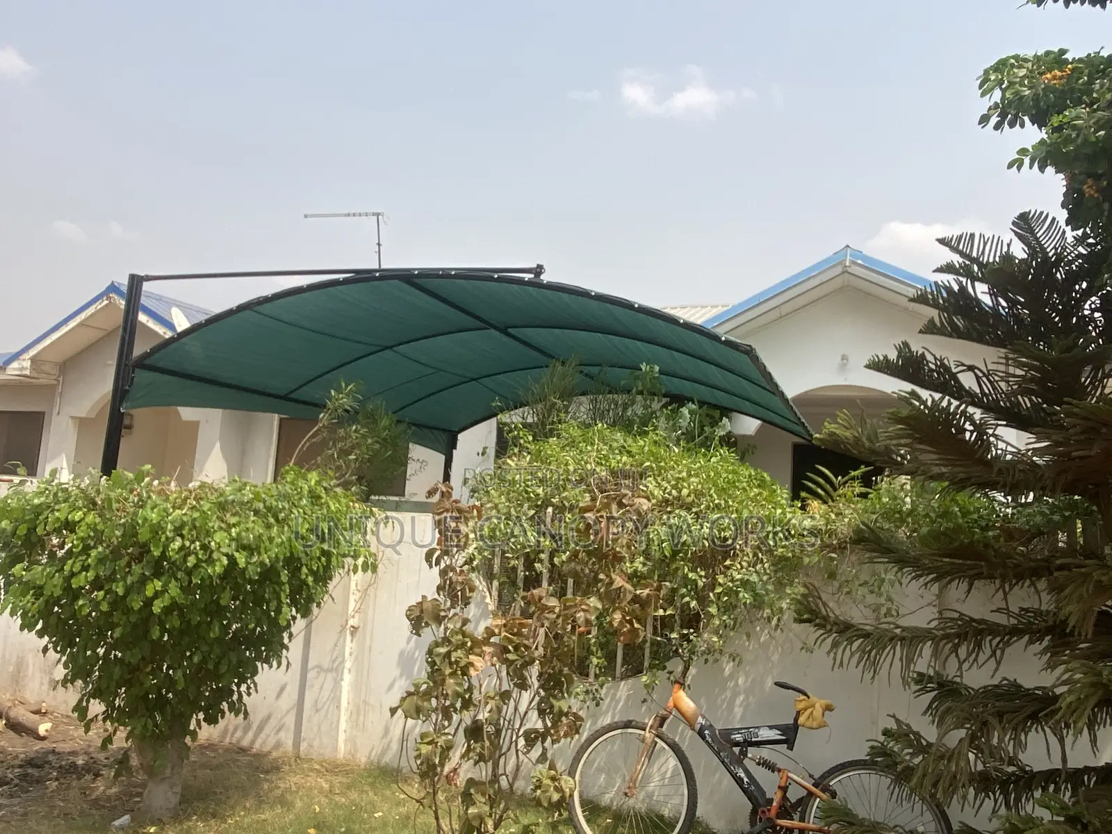 C 25 Car Shade and Light
