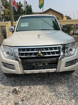 Mitsubishi Pajero 2020 White