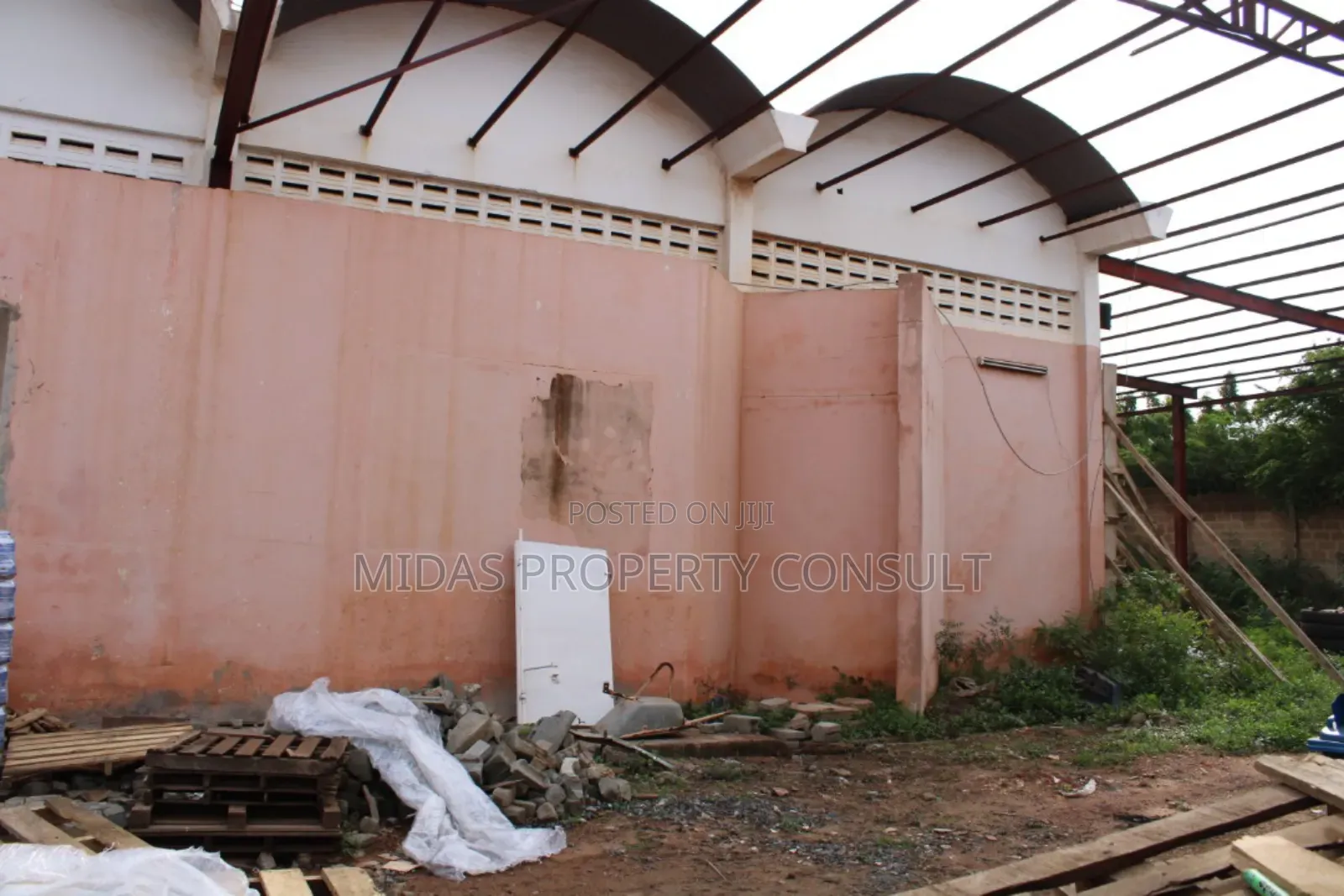 4 Acre Land With 10000+Sqm Warehouse for Sale at Tema Industrial Area