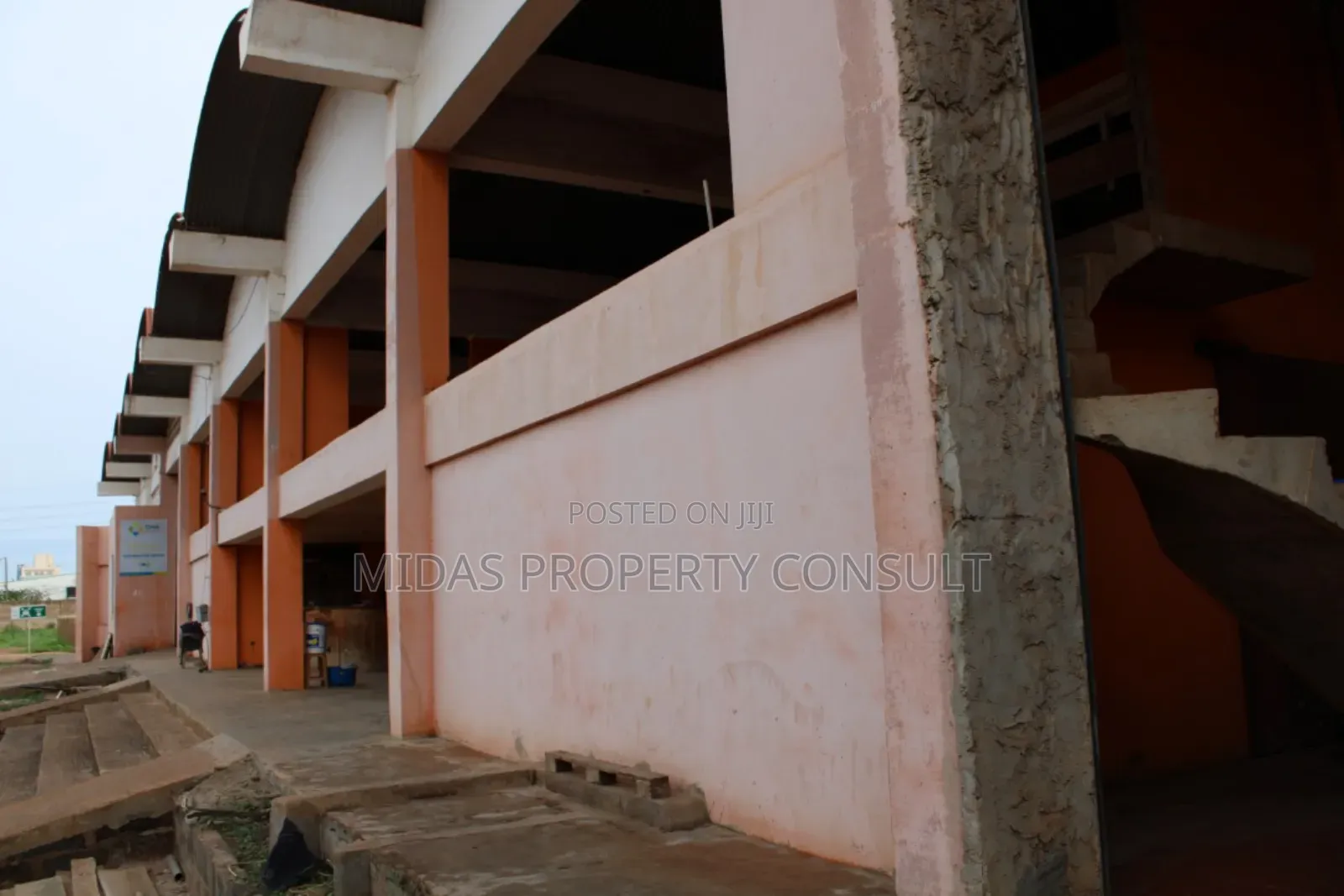 4 Acre Land With 10000+Sqm Warehouse for Sale at Tema Industrial Area
