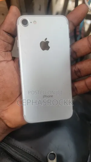 Apple iPhone 7 128 GB Silver