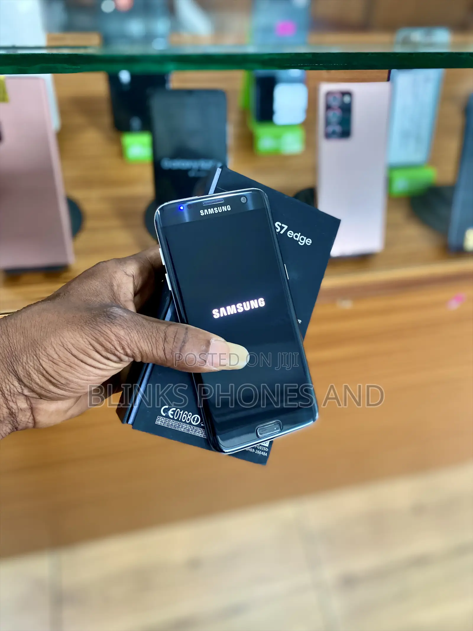 New Samsung Galaxy S7 edge 32 GB Black