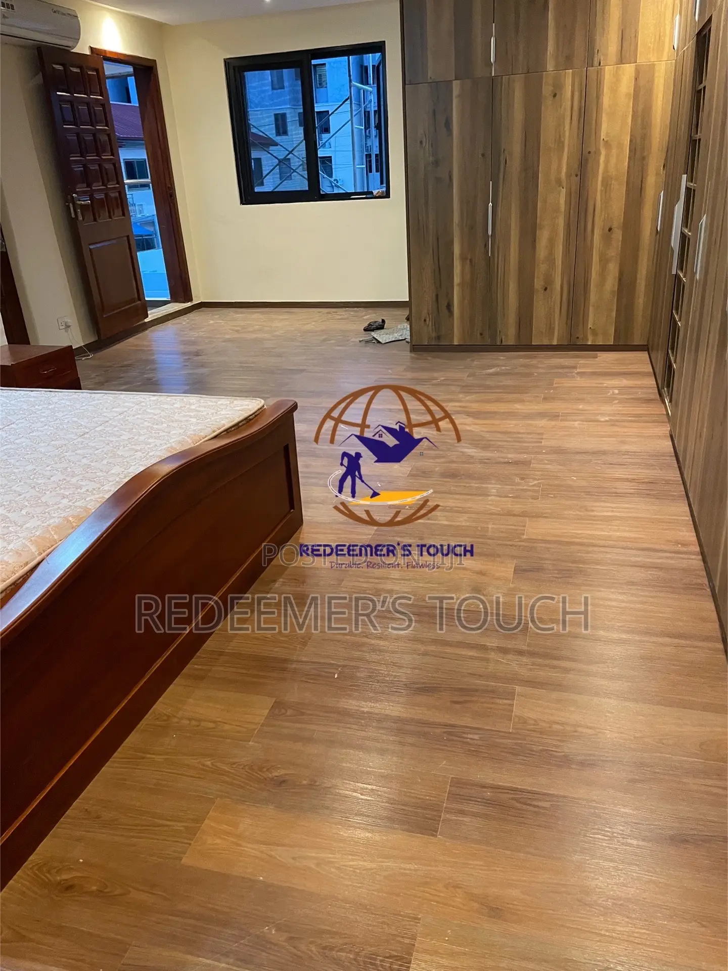 SPC Flooring Tiles