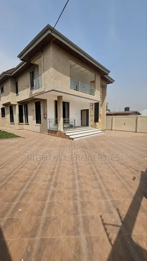 4bdrm Duplex in Rightkey, Kumasi Metropolitan for sale