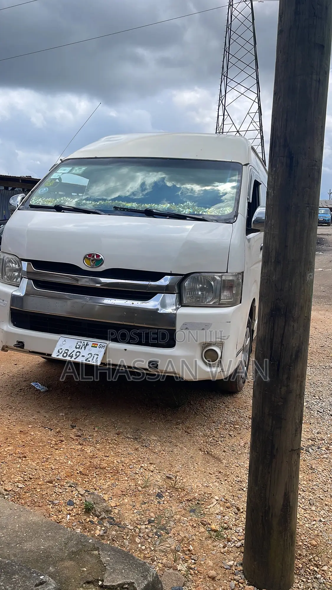 Toyota HiAce 2012 White
