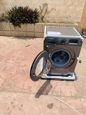 Quality Sleek Grey Samsung 11kg Front Load. Ww11cgc04dab.