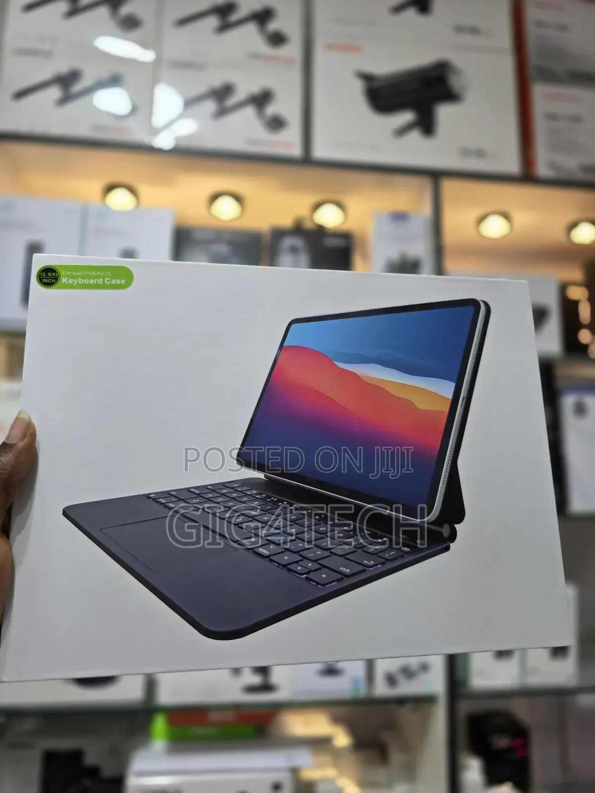 Apple Magic Keyboard for iPad Air 13 With Backlit Direct Connect 2024