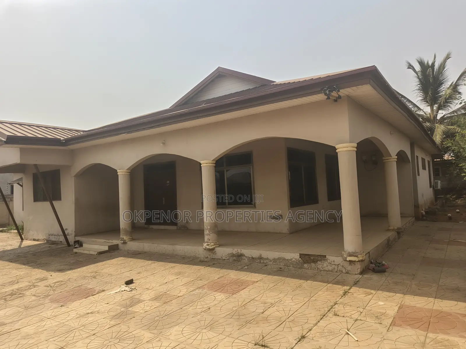 2bdrm Apartment in Dawhenya, Tema Metropolitan for rent