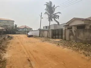 2bdrm Apartment in Dawhenya, Tema Metropolitan for rent