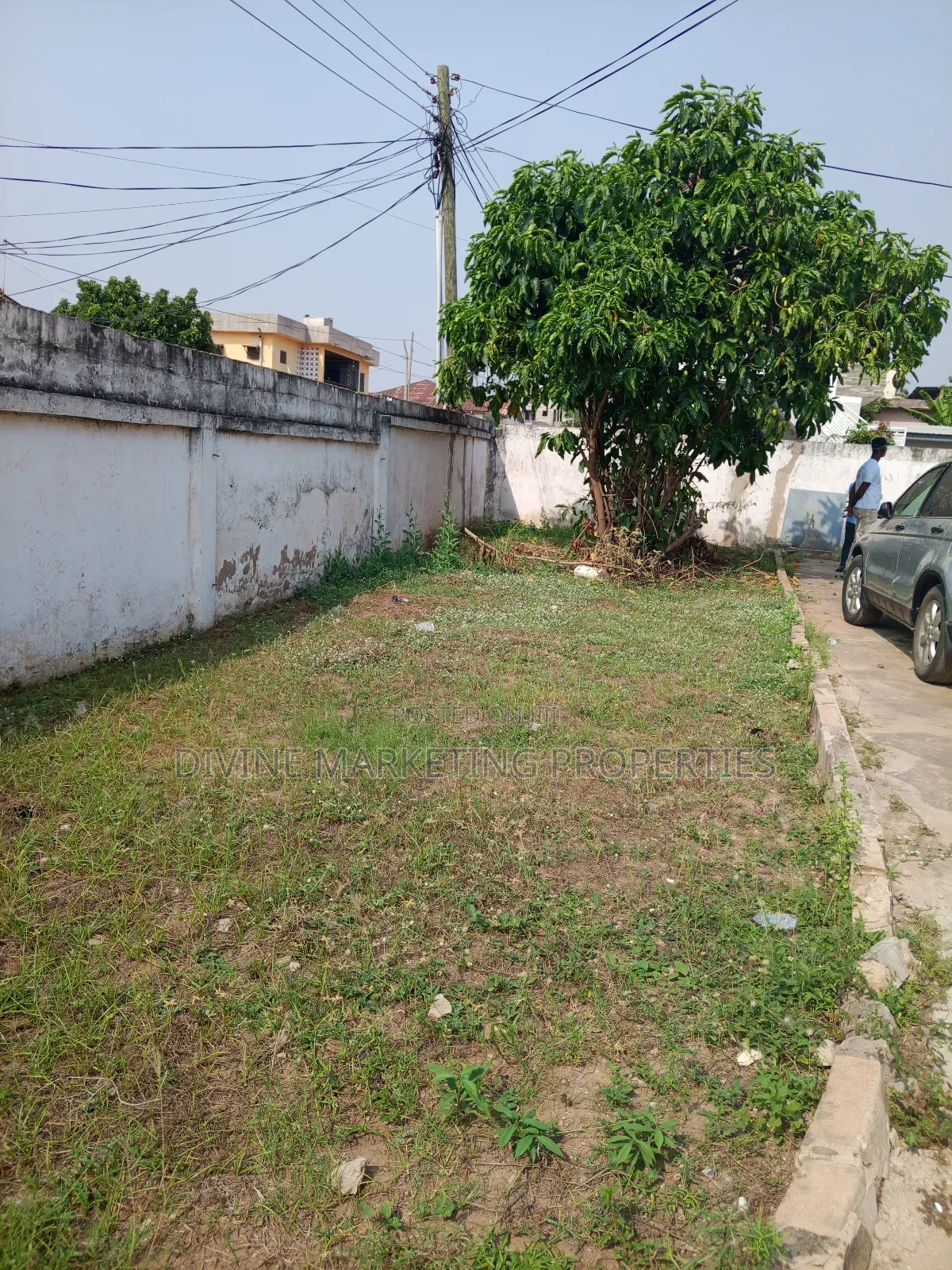 8bdrm House in Opposite Gloryland, Darkuman for rent