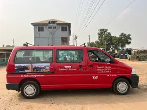 Toyota HiAce 2013 Red