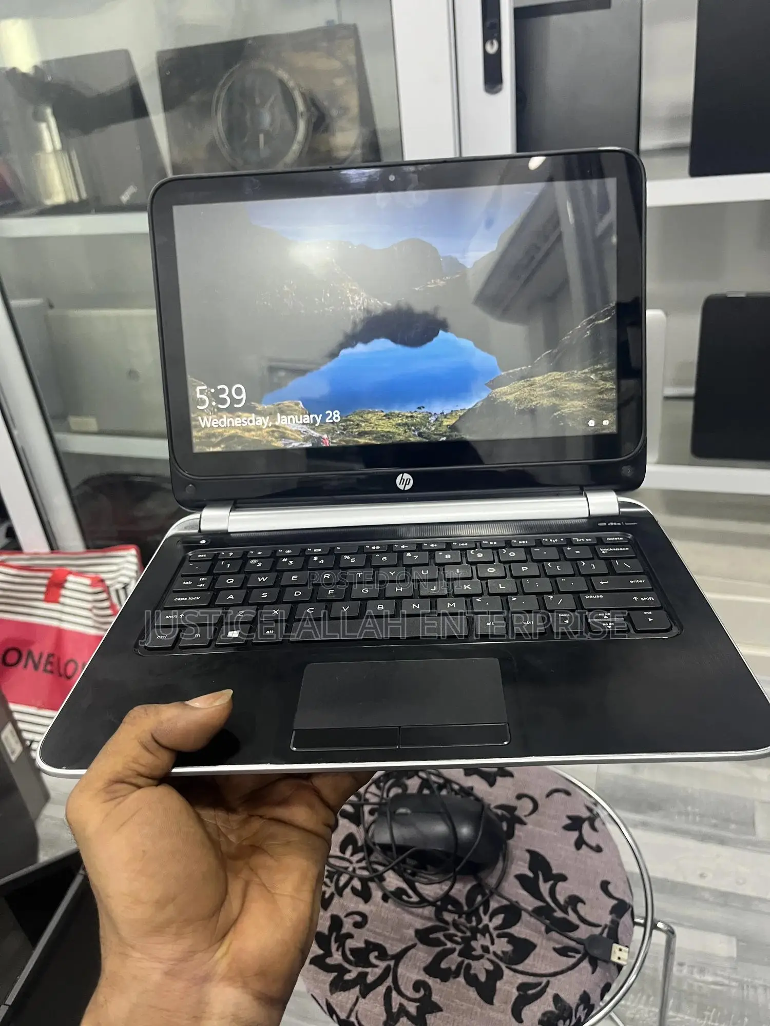 Laptop HP 215 G1 4GB AMD A6 HDD 320GB