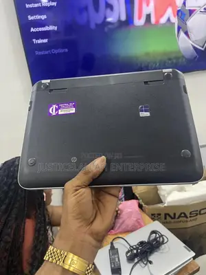 Laptop HP 215 G1 4GB AMD A6 HDD 320GB