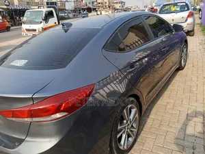 Hyundai Elantra 2017 Beige